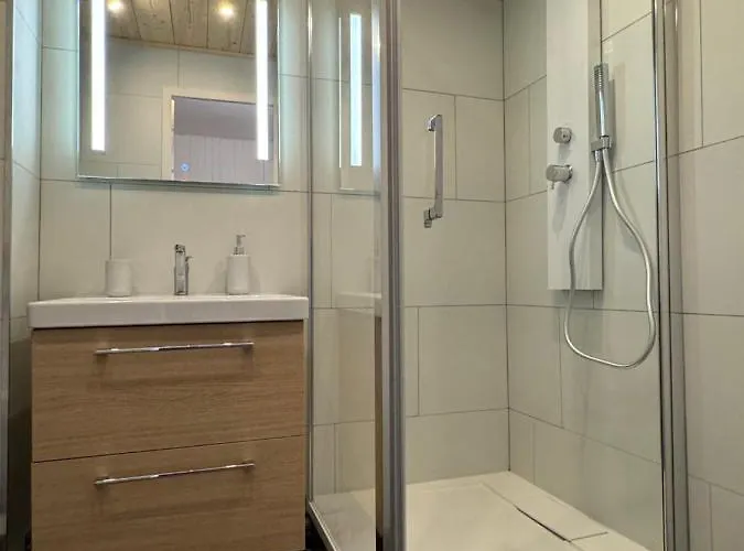 - 4 Pers, Linge & Menage Inclus Apartment